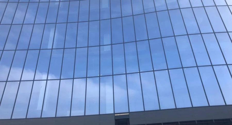 MultiComfort˚ Blue Low-Emissivity Soft Coated Glass 40/38 SRT