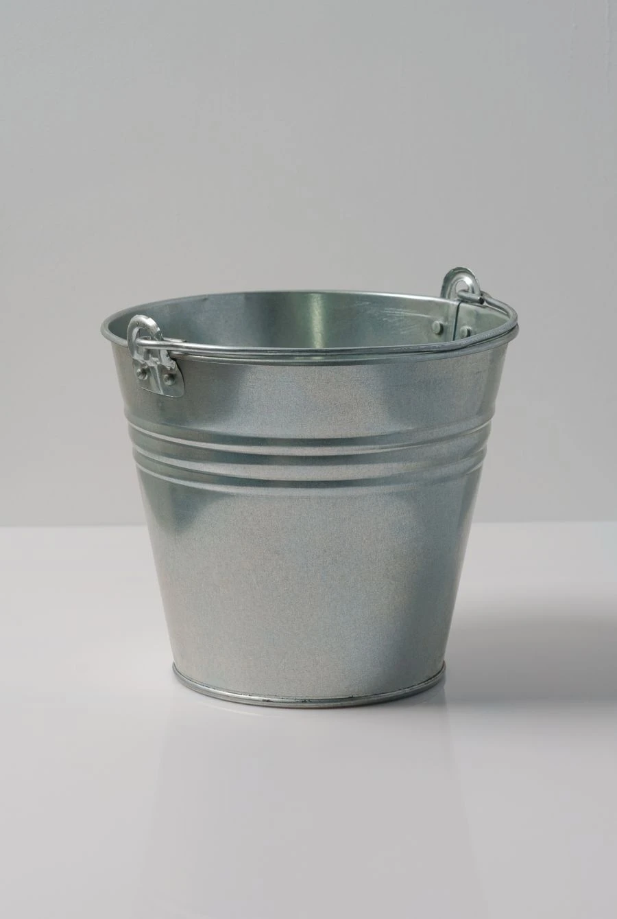 Galvanized Bucket 10L with Riveted Handles