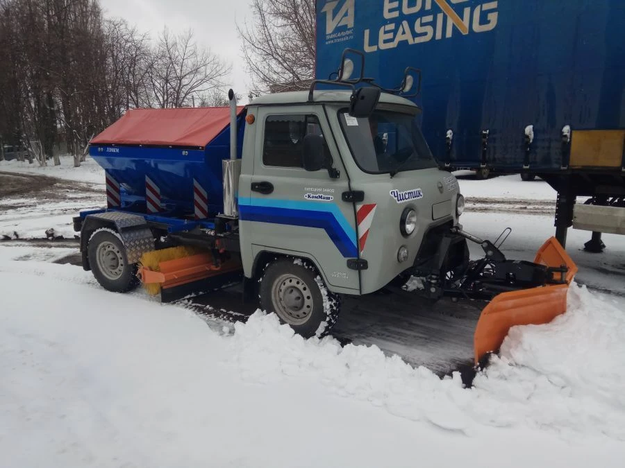 Multifunctional Combined Machine MKM-1904-01 "Chistik" with Attachments