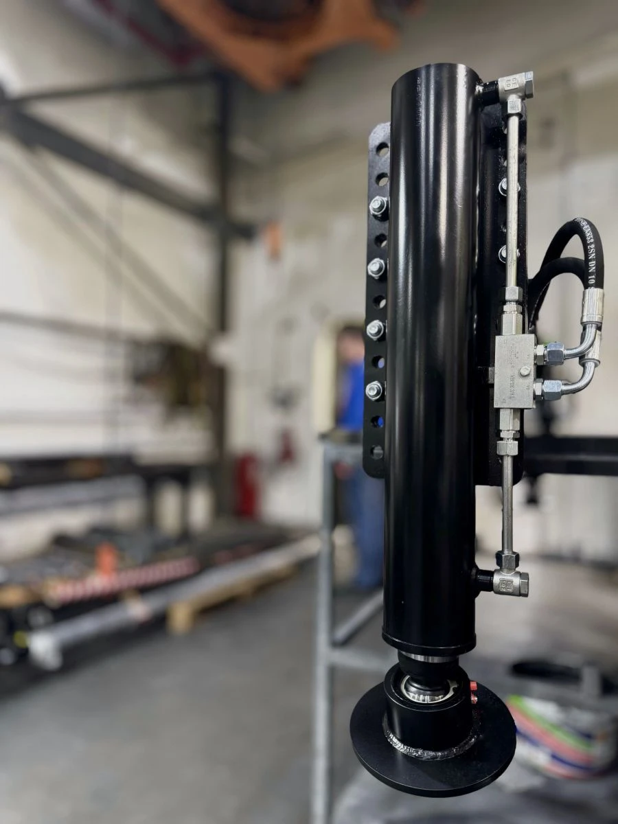 أسطوانات هيدروليكية GA - تطبيقات متعددة في الآلات