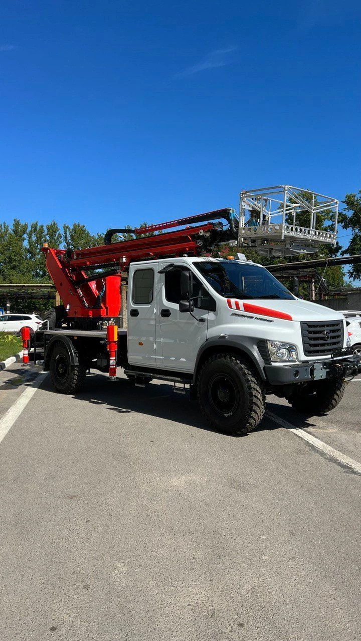 Self-Propelled Boom Lift PSS-131.22E (C42A43)