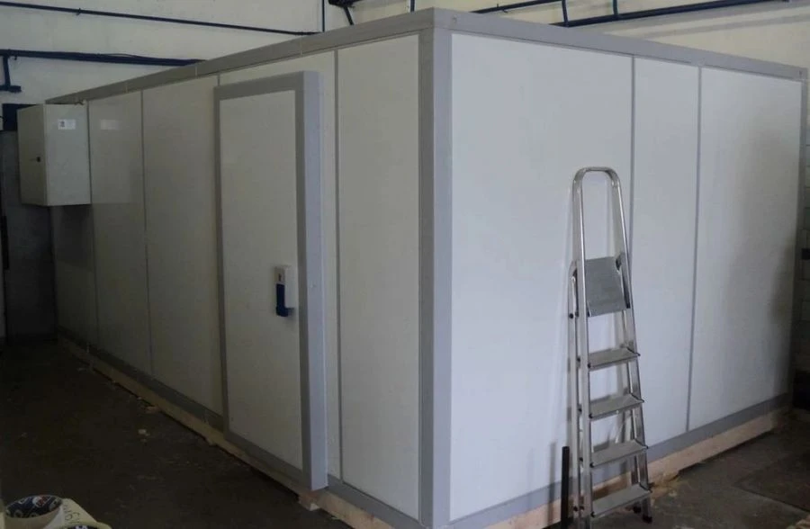 غرف تبريد مجمعة مع أبواب معزولة