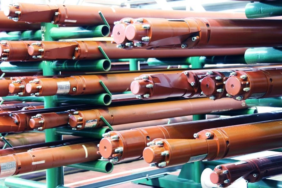 محرك غاطس غير متزامن ثلاثي الطور طراز ПЭД-Я