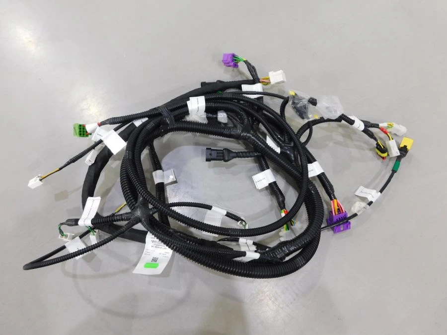 حزمة الأسلاك للتحكم M1-ECU-01-ID5 AMFE.372444.650