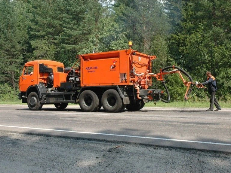 آلة إصلاح الطرق الشاملة ك دي إم-316-01