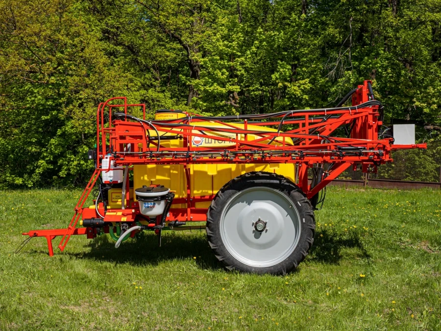 Upgraded Semi-Trailer Sprayer "Storm-3000