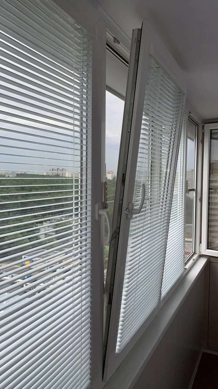 Horizontal Sun Protection Blinds "Izotra Hit 2