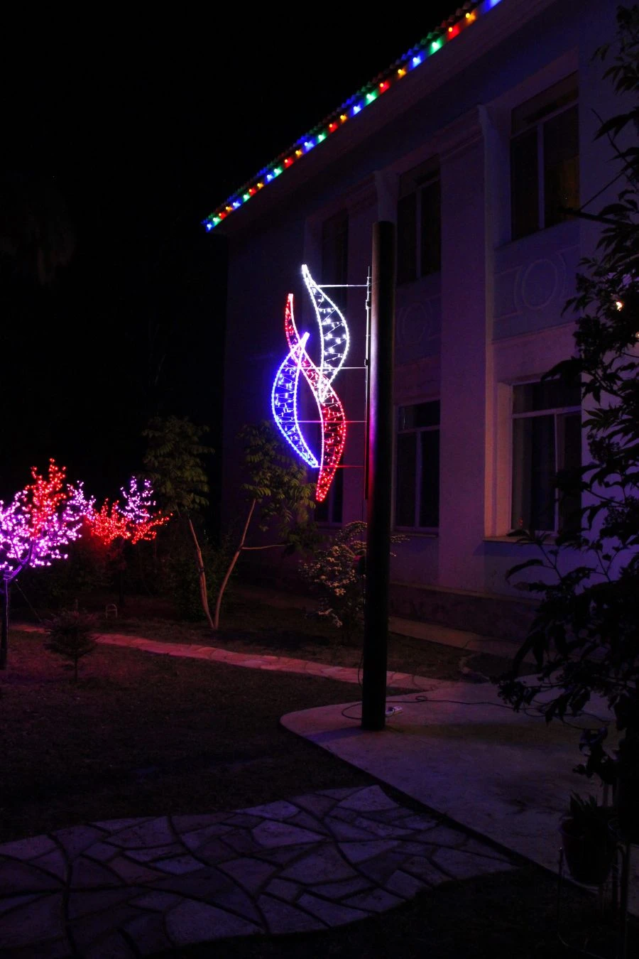 LED Decorative Street Light "Northern Lights" - 220V Model