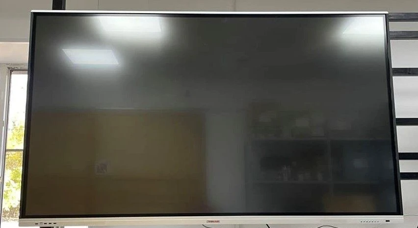 Professional LCD Panel IR-75-100-200 for Monitors and Displays