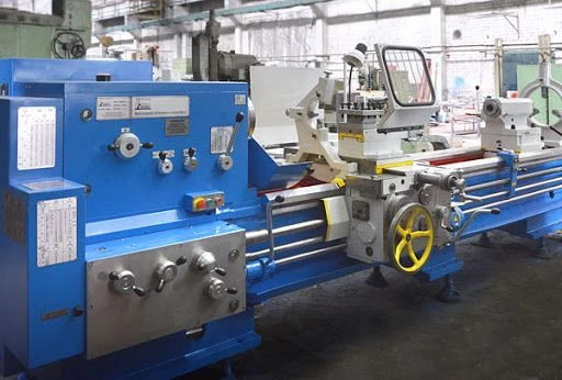 Precision Lathe Machine 16K40 for Turning Operations