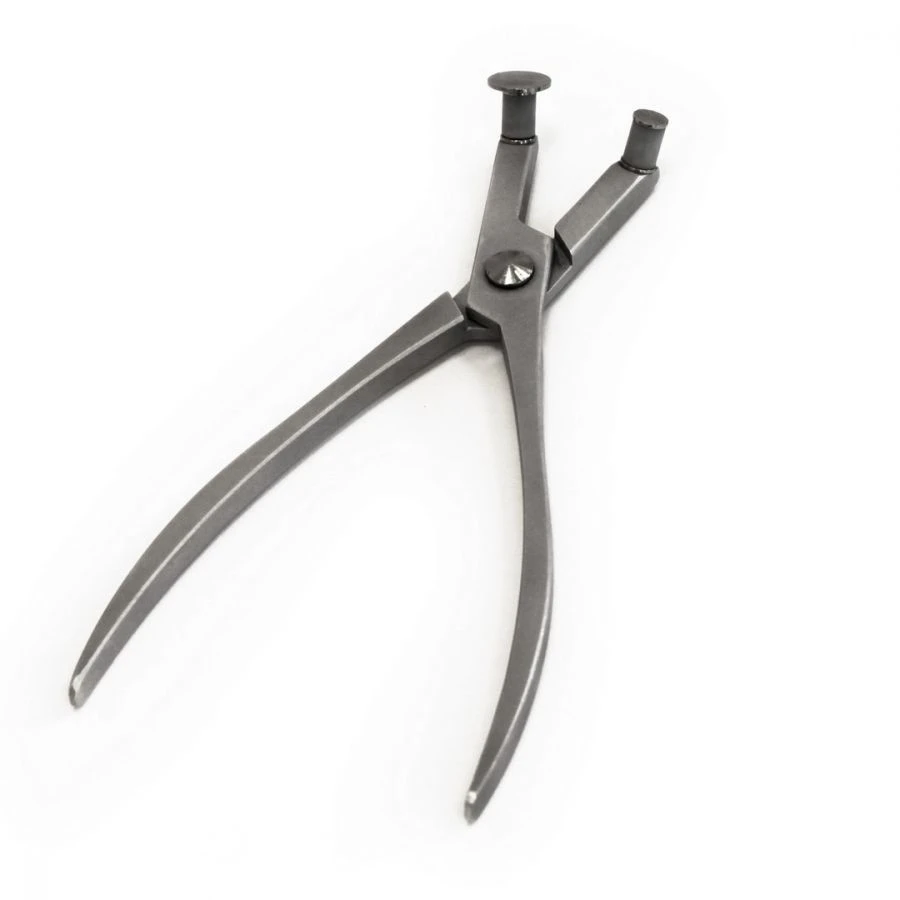 استخراج يدوي للسوائل البيولوجية من الأنابيب البوليمرية