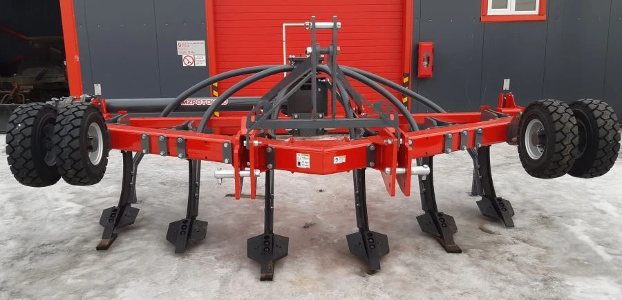 Deep Cultivator UVV-4/6G