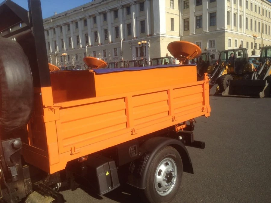 آلة متعددة الاستخدامات SK12 مع محطة هيدروليكية ديزل