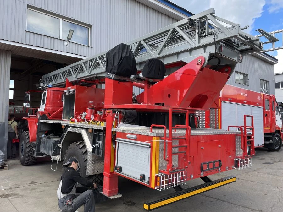 Fire Truck Ladder AL-30 (43206) Type 4344-B7, Modification 4344K5