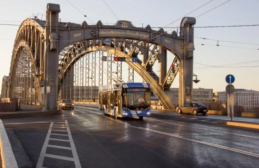 الترامواي المبتكر ذو الأرضية المنخفضة طراز 6281.00 "أدميرال