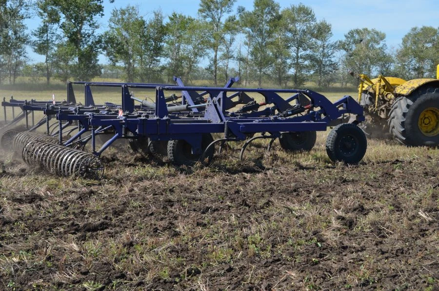 Deep Tiller Cultivator KG-7.2 for Efficient Soil Aeration