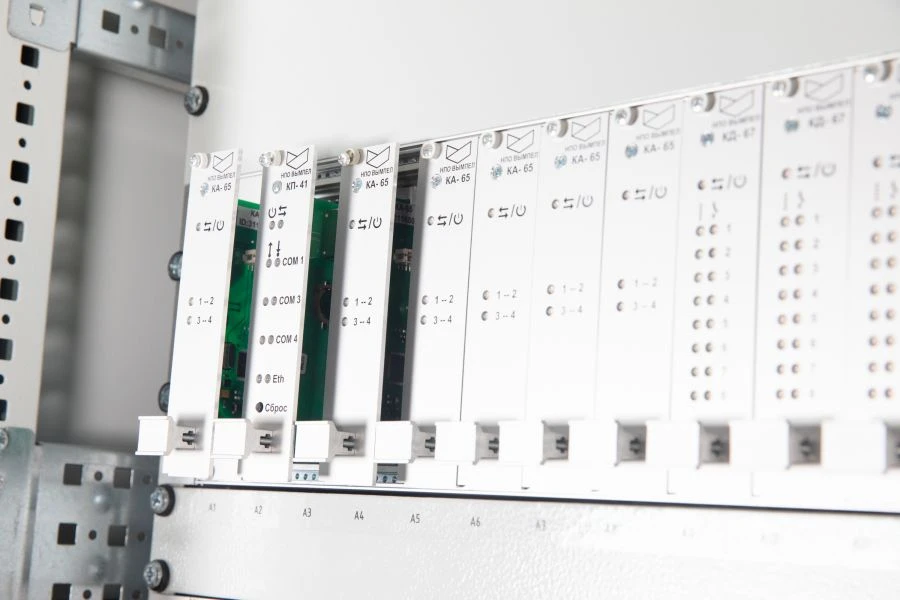 POLIKOM Software-Hardware Complex for Automated Control Systems