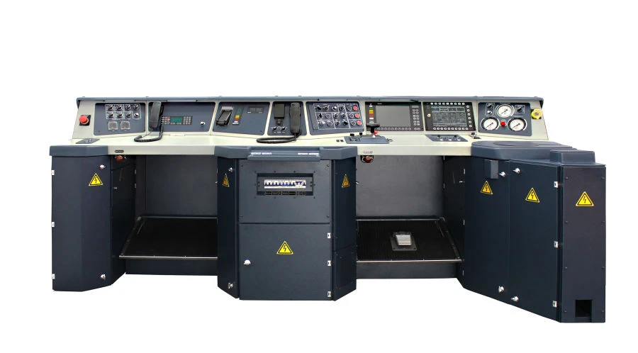 لوحة تحكم للجرار الكهربائي 2ТЭ25К2М.070.17.000