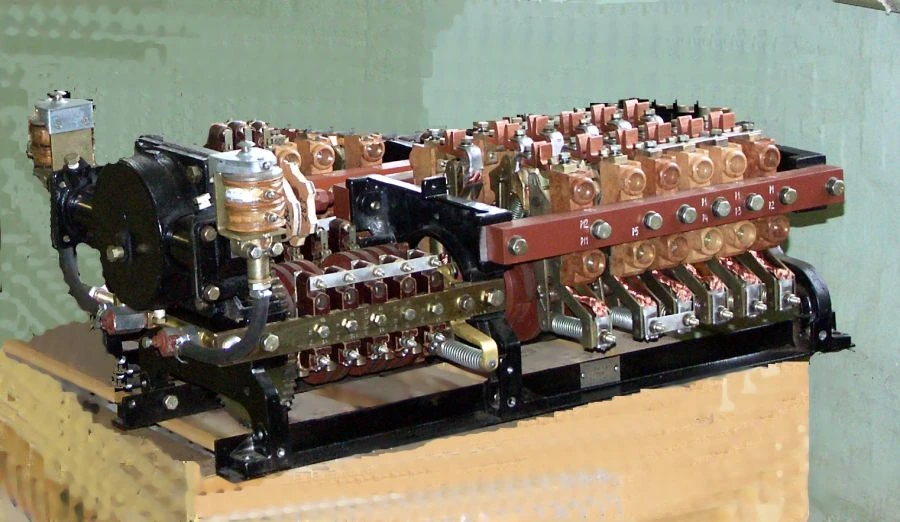 وحدة التحكم الكهربائية كسب-1أ