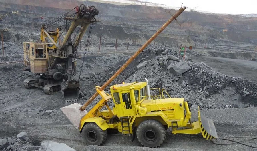 ناقل الأعمدة كيروفيتس ك-703MA-12-OP