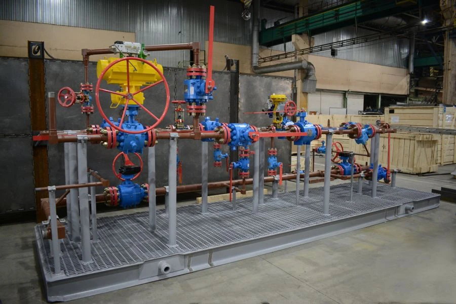 وحدة التثبيت مع منصة لكتلة الفاصل 268.02.04.00.00.000