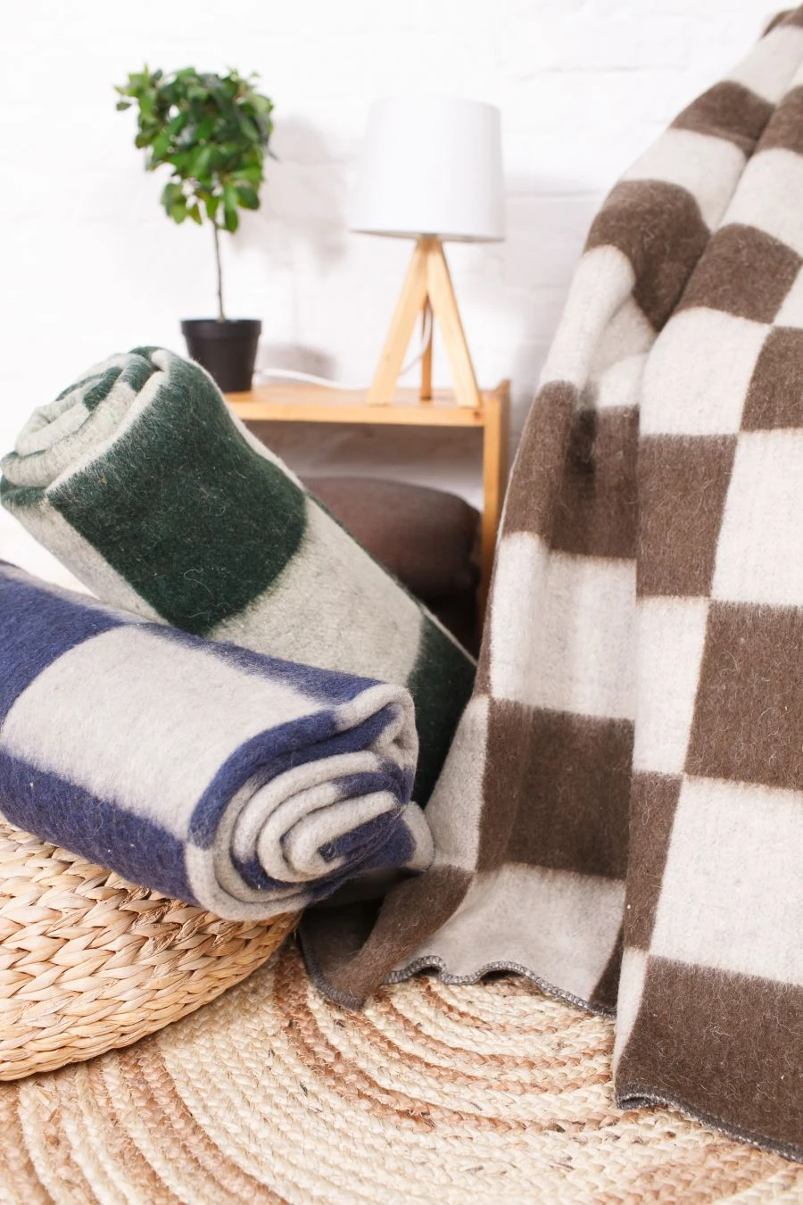Half-Woolen Blankets for Children of All Ages (Excluding Newborns) - Multicolored and Solid, Code S103/1-ILSH
