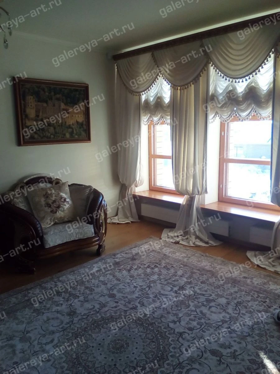 Light-Blocking Curtain with Decorative Elements