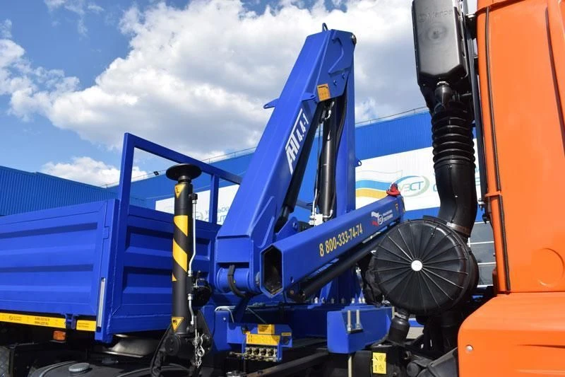 منصة شحن مع رافع آلي لنقل البضائع - موديل 67063F