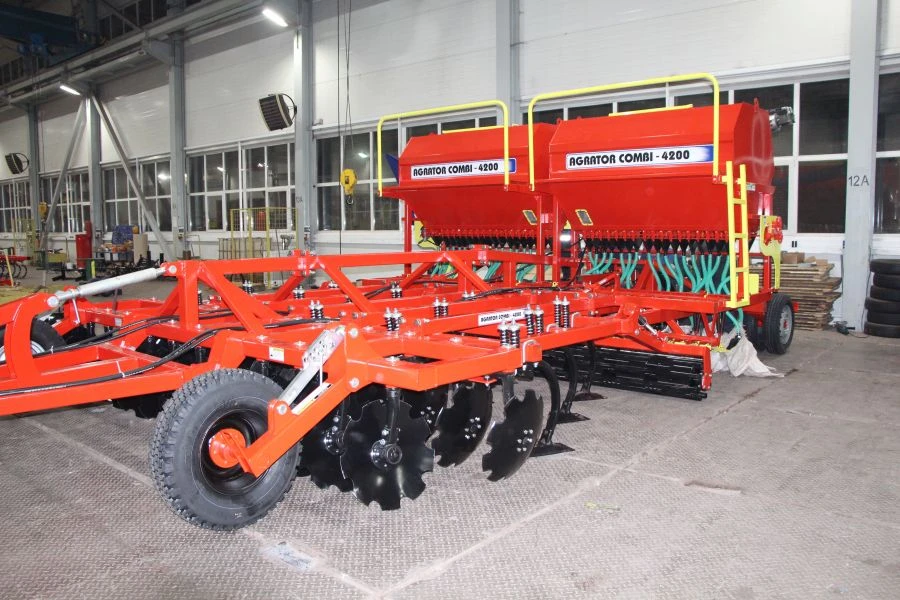 مجمع الزراعة المدمج "Agrator-Combi 4200