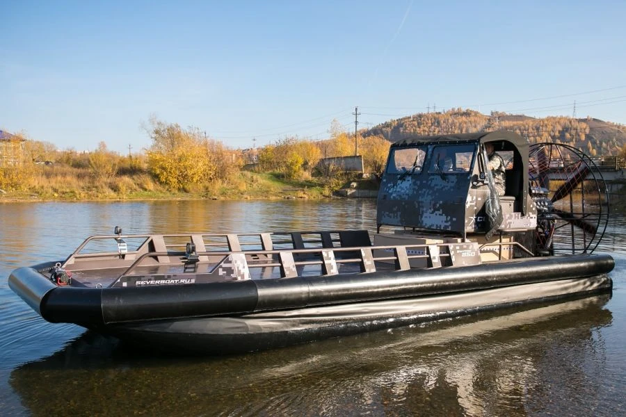 Phantom 850 Airboat - Dual-Hull Design for Versatile Use