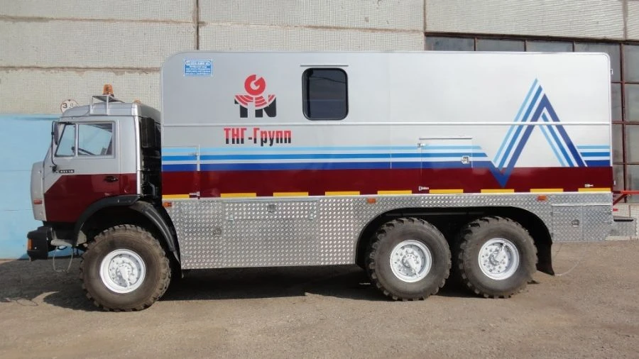 Self-Propelled Logging Lift PKS Model 69574D on KAMAZ Chassis