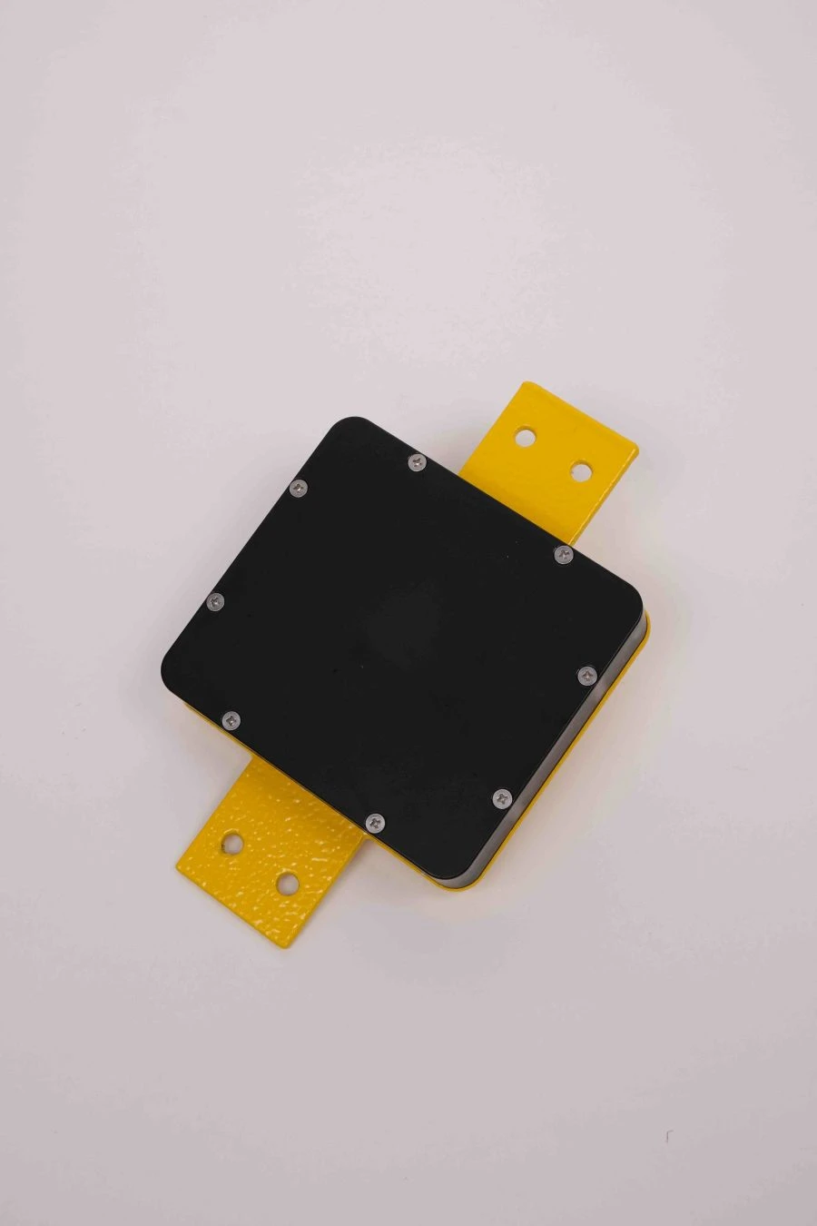 Active Phased Array Antenna for Precision Positioning TIS 2.1.9.04.000-02