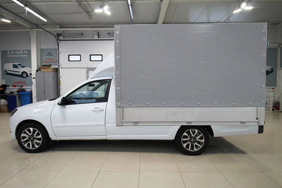 Cargo Truck with Flatbed (Tent), Gasoline Engine, Model GRNTSH