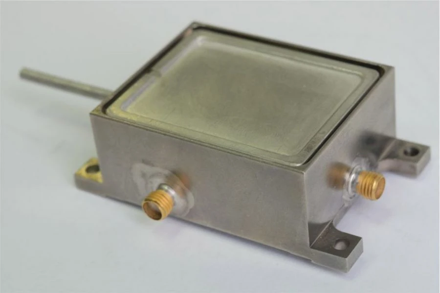 Power Summator and Divider for Two Channels, Phase Coherent