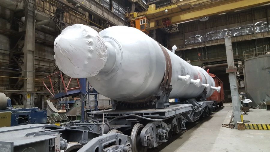 Hydrofinishing Reactor R-3 for Raw Material Processing