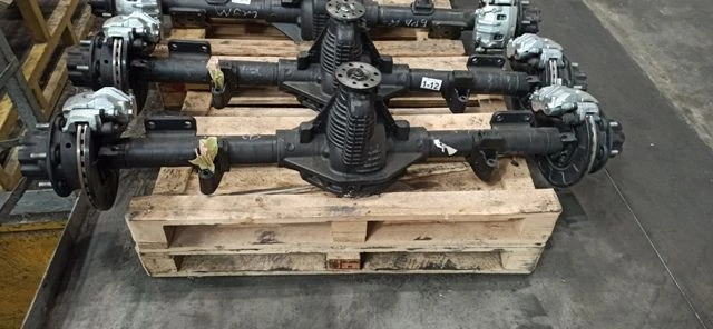 محور خلفي مع فرامل كامات، موديل 23.2400012-30