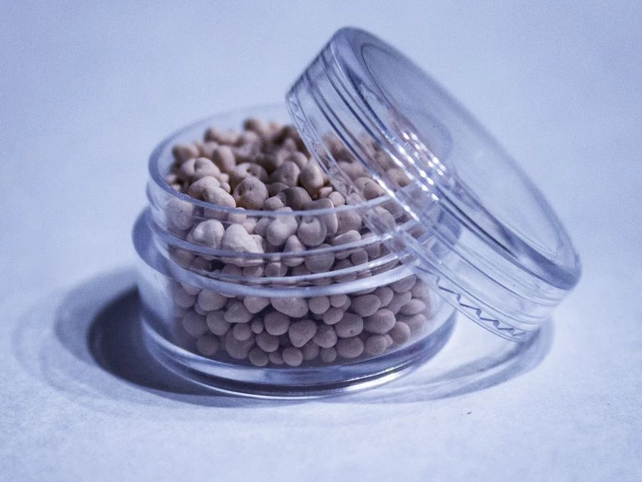 Cerium(IV) Oxide for Vacuum Coating