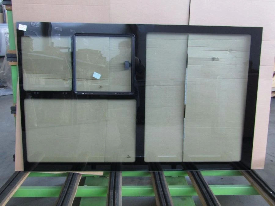 Left Side Window Glass with Vent for GAZ A63R42 - 5403093