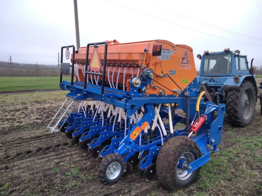 Universal Grain and Fertilizer Seeder Viton-1 Light