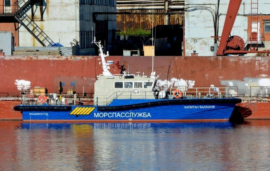 قارب إنقاذ لاستجابة تسرب النفط - مشروع A40-2B-F