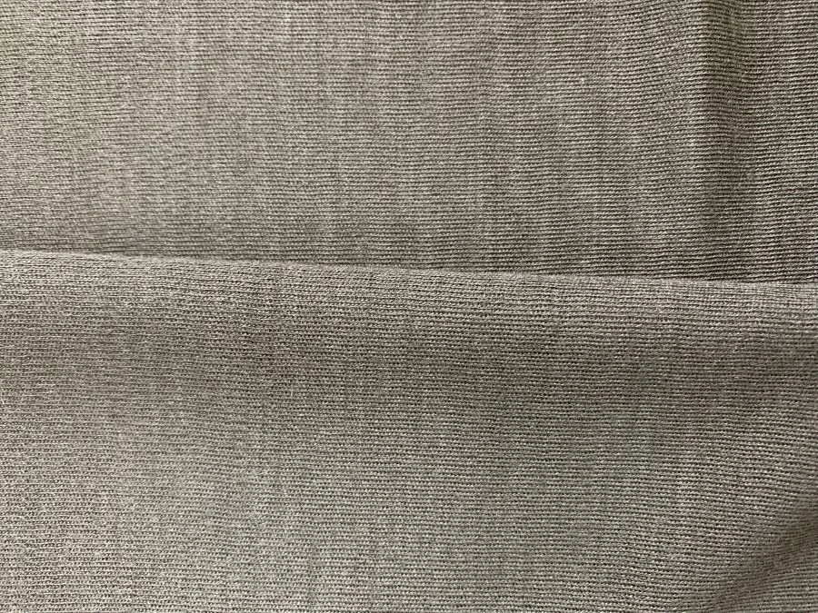 Flame retardant antistatic knitted fabric "Damper MV 200", 50% modacrylic, 48% flame retardant viscose, 2% antistatic thread.