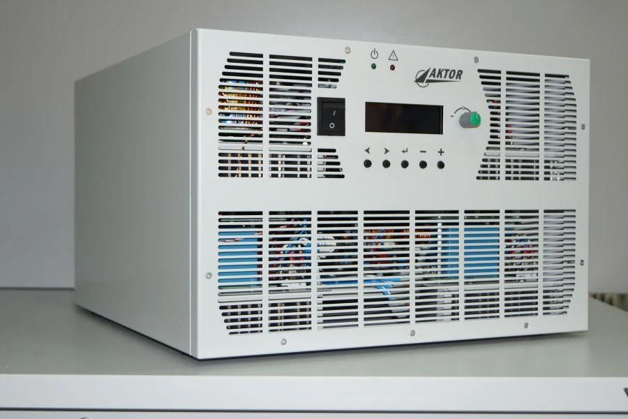 Voltage Converter with Adjustable Output Parameters PNBA33-8/160/1200-KR