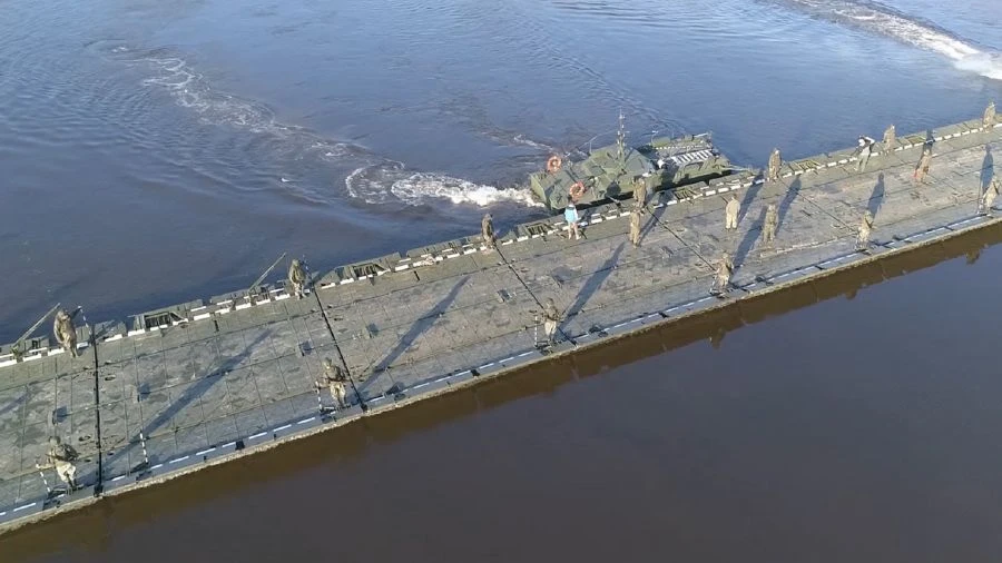 Tugboat with Motor BMC-MO for Versatile Operations