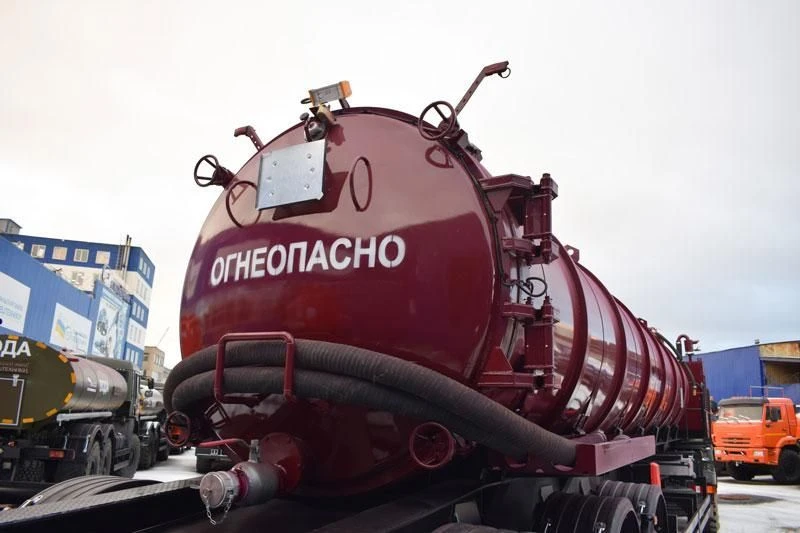 صهريج مقطورة إطار لنقل المواد الكيميائية - UZST 9179-0000102