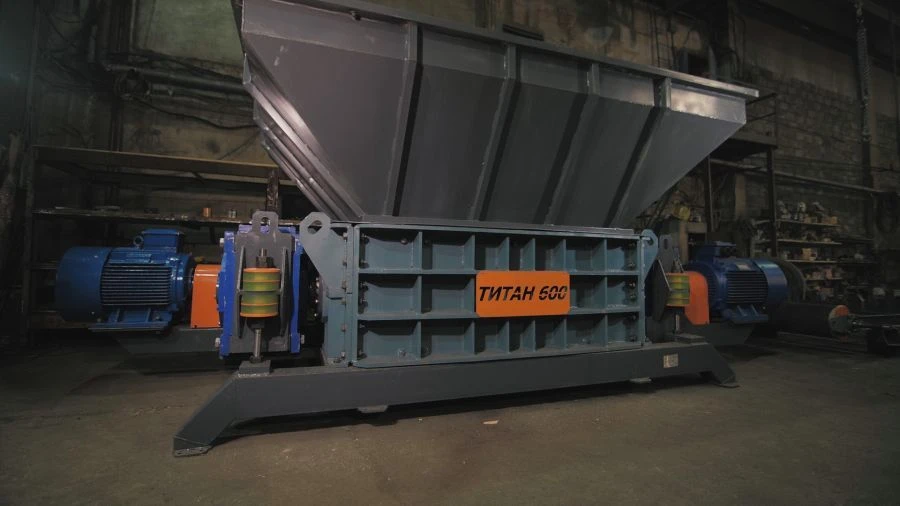 TITAN 600C Industrial Shredder Dual-Shaft Heavy-Duty Processing