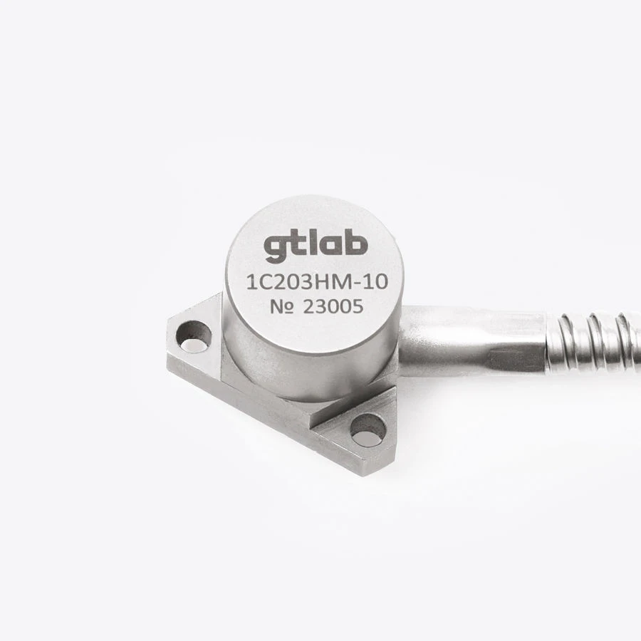 مقياس تسارع صناعي لظروف قاسية 1C203HM-10