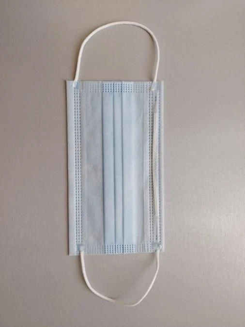 كمامة طبية ثلاثية الطبقات، مقاس 175