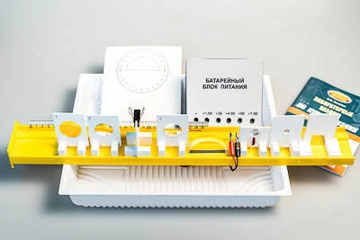 Physics Laboratory Kit No. 4 with Battery Pack (Art. 15657)