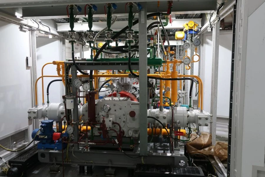 ضاغط مزدوج الصف للمحطات الغازية CGD-3.5,5-251-2O4.01