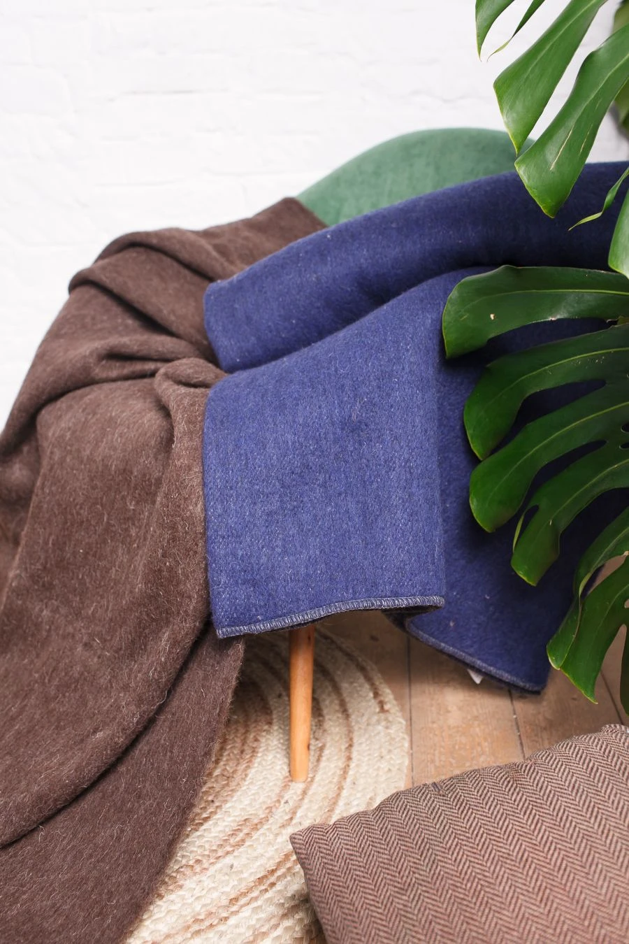 Heavy Wool Blankets for Adults, Model C110-ILSH